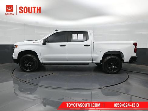 Used 2025 Chevrolet Silverado 1500 LT Trail Boss w/ Convenience Package II AWD/4WD image 7