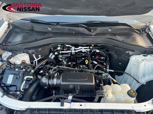 Used 2022 Ford Explorer XLT w/ Equipment Group 202A image 40