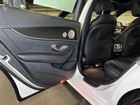 Used 2023 Mercedes-Benz E 350 4MATIC Sedan image 18