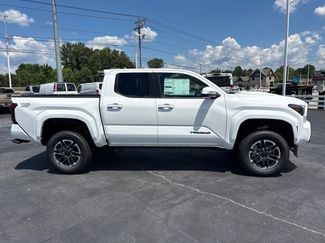 New 2025 Toyota Tacoma TRD Sport video 2