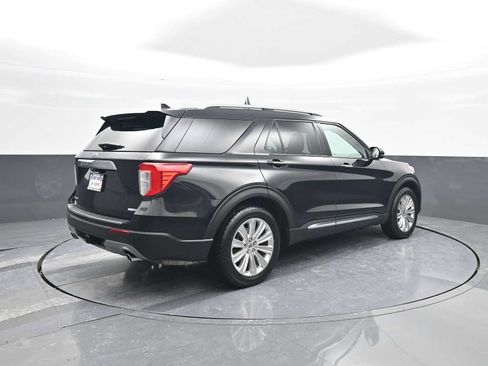 Used 2020 Ford Explorer Limited w/ Class III Trailer Tow Package image 8