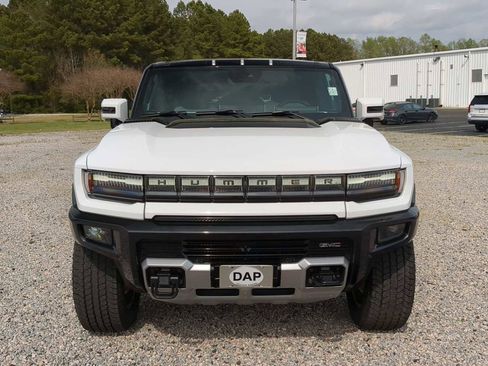 New 2025 GMC Hummer EV 3X image 3