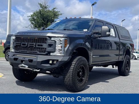 Used 2019 Ford F250 Lariat w/ Lariat Ultimate Package AWD/4WD image 4