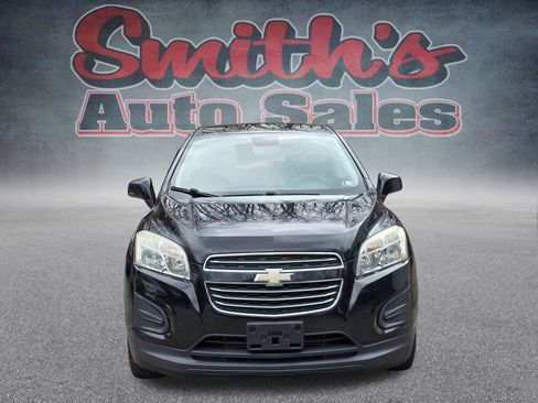 Used 2015 Chevrolet Trax LS image 2