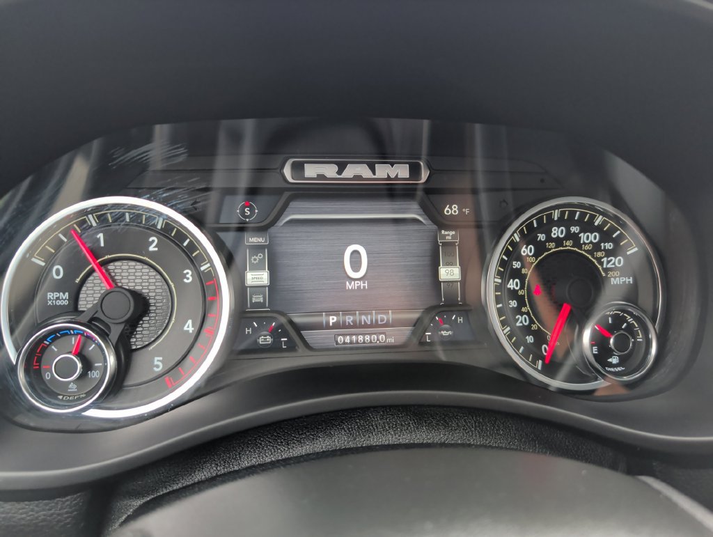 Used 2024 RAM 2500 Laramie AWD/4WD image 19