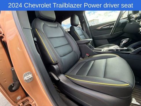 Used 2024 Chevrolet TrailBlazer ACTIV w/ Convenience Package AWD/4WD image 14