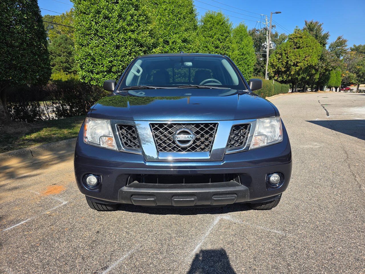 Used 2017 Nissan Frontier SV w/ SV Value Truck Package RWD image 10