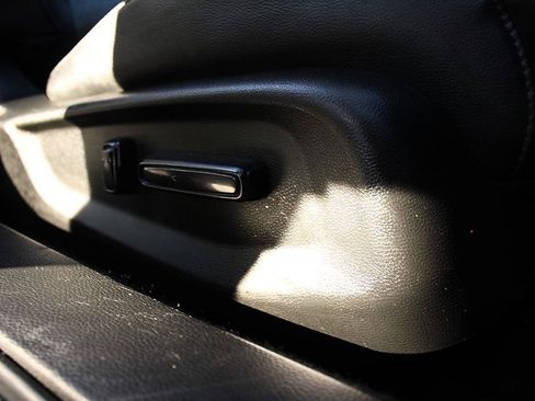Used 2018 Honda Accord EX-L image 28