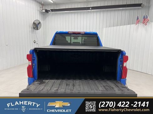 Used 2025 Chevrolet Silverado 1500 RST w/ Convenience Package II image 21