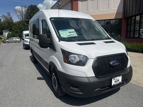 New 2025 Ford Transit 250 148 Medium Roof w/ Load Area Protection Package image 9