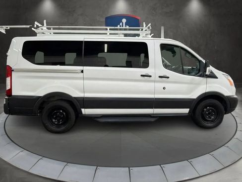 Used 2017 Ford Transit 150 XLT image 6