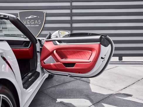 Used 2022 Porsche 911 Turbo S w/ 911 Turbo Sportdesign Package image 25