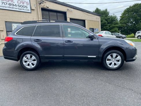 Used 2012 Subaru Outback 2.5i Premium AWD/4WD image 2
