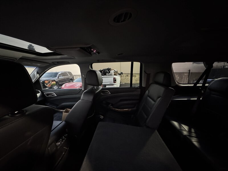 Used 2017 GMC Yukon XL Denali w/ Open Road Package AWD/4WD image 33