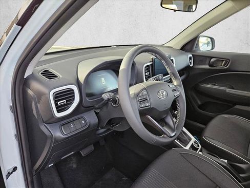 New 2026 Hyundai Venue SEL image 3