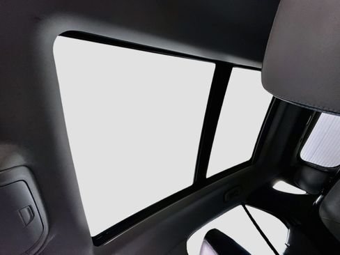 Used 2019 Chevrolet Equinox Premier FWD image 41