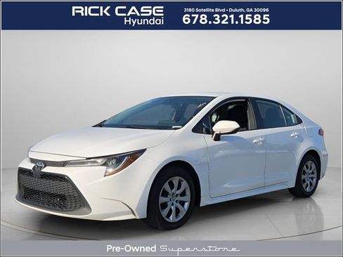 Used 2021 Toyota Corolla LE FWD image 1