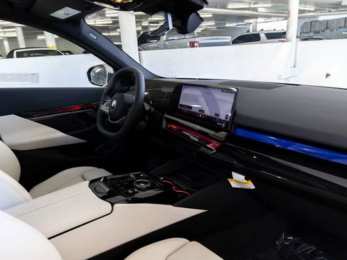 New 2026 BMW 530i w/ Convenience Package image 29