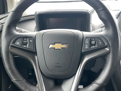 Used 2014 Chevrolet Volt FWD image 18