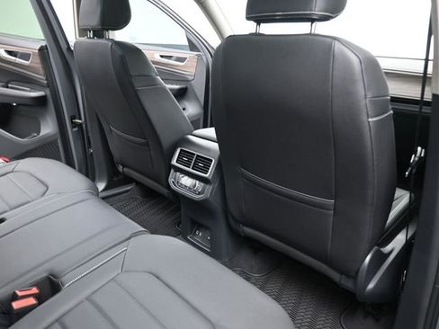 New 2026 Volkswagen Atlas SEL image 16