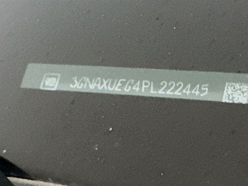 Used 2023 Chevrolet Equinox LT AWD/4WD image 12