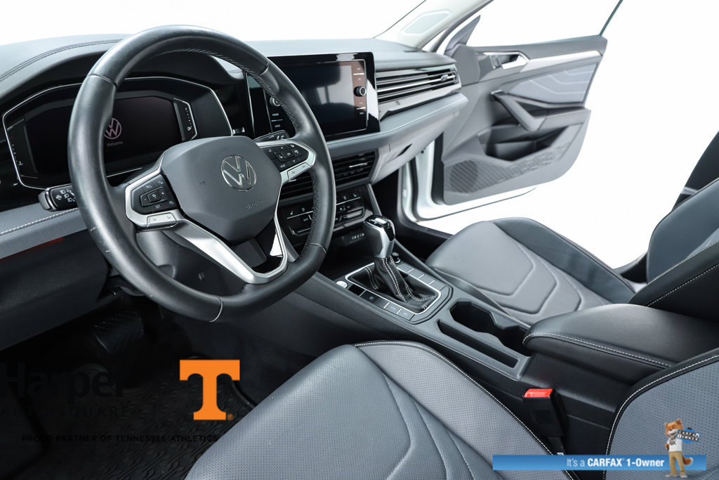 Used 2025 Volkswagen Jetta SEL FWD image 56