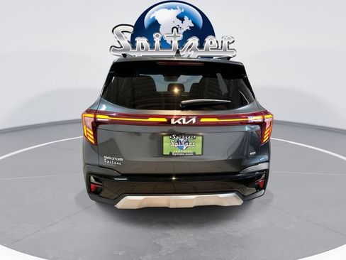 Used 2024 Kia Seltos EX AWD/4WD image 8