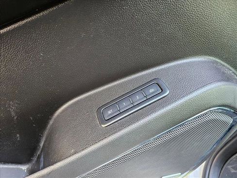 Used 2020 GMC Yukon Denali w/ Open Road Package image 10