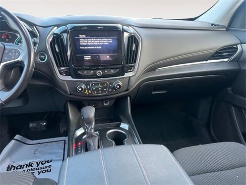 Used 2021 Chevrolet Traverse LT image 11