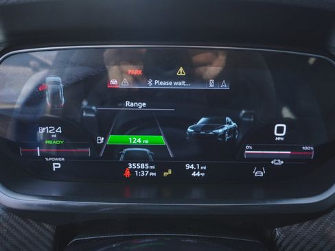 Used 2022 Audi e-tron GT Premium Plus w/ Performance Package image 16