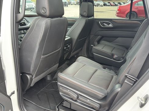 Used 2023 Chevrolet Tahoe High Country AWD/4WD image 16