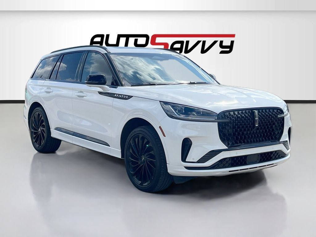 Used 2025 Lincoln Aviator Reserve w/ Equipment Group 201A AWD/4WD image 1