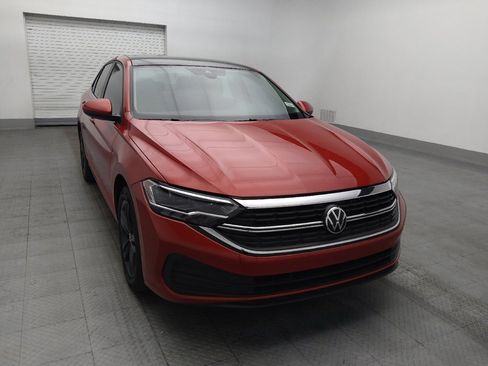 Used 2024 Volkswagen Jetta SE w/ Panoramic Sunroof Package FWD image 14
