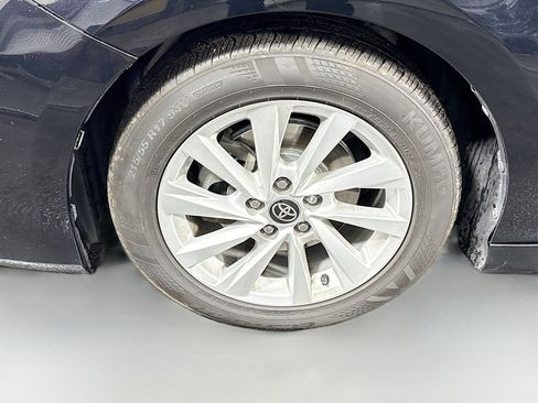 Used 2021 Toyota Camry LE image 37