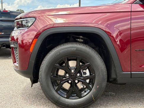 New 2026 Jeep Grand Cherokee L 2WD image 23