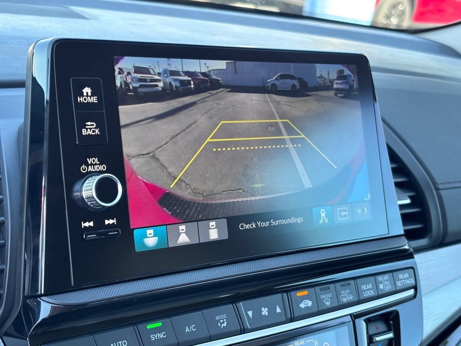 New 2026 Honda Odyssey Touring image 15