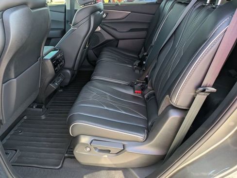 Used 2025 Acura MDX w/ Advance Package image 28