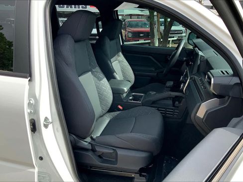 Used 2024 Toyota Tacoma SR5 RWD image 9
