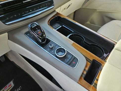 Used 2023 Cadillac Escalade Premium Luxury Platinum w/ Heavy-Duty Trailer Package image 26