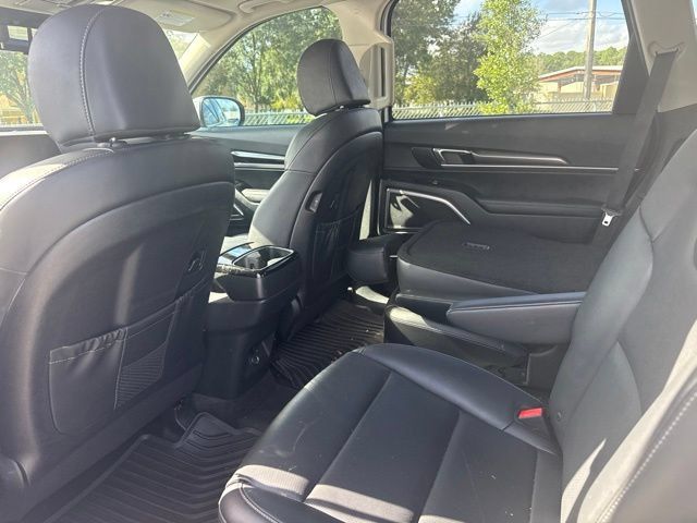 Used 2024 Kia Telluride S w/ S Sunroof Package FWD image 7