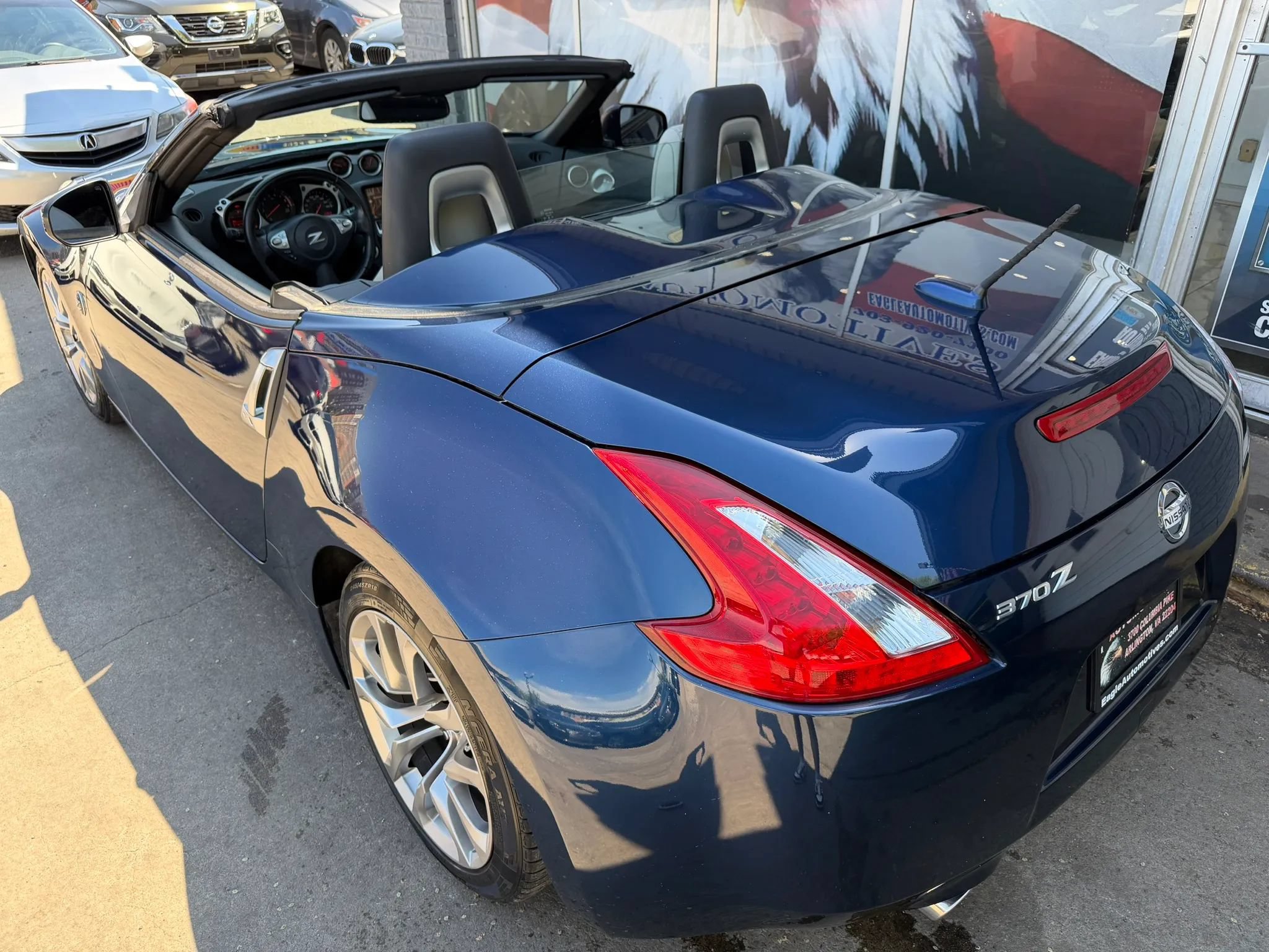 Used 2013 Nissan 370Z Touring RWD image 13
