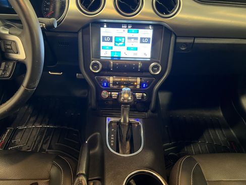Used 2019 Ford Mustang GT Premium RWD image 16