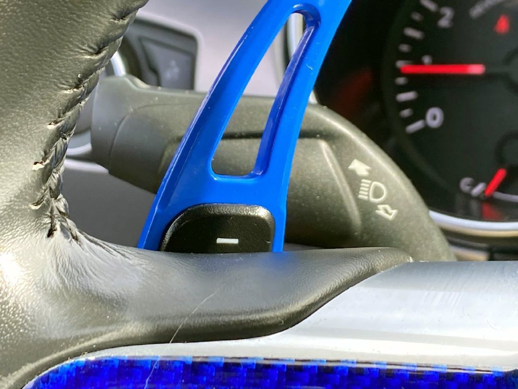 Used 2020 Ford Mustang Premium RWD image 19