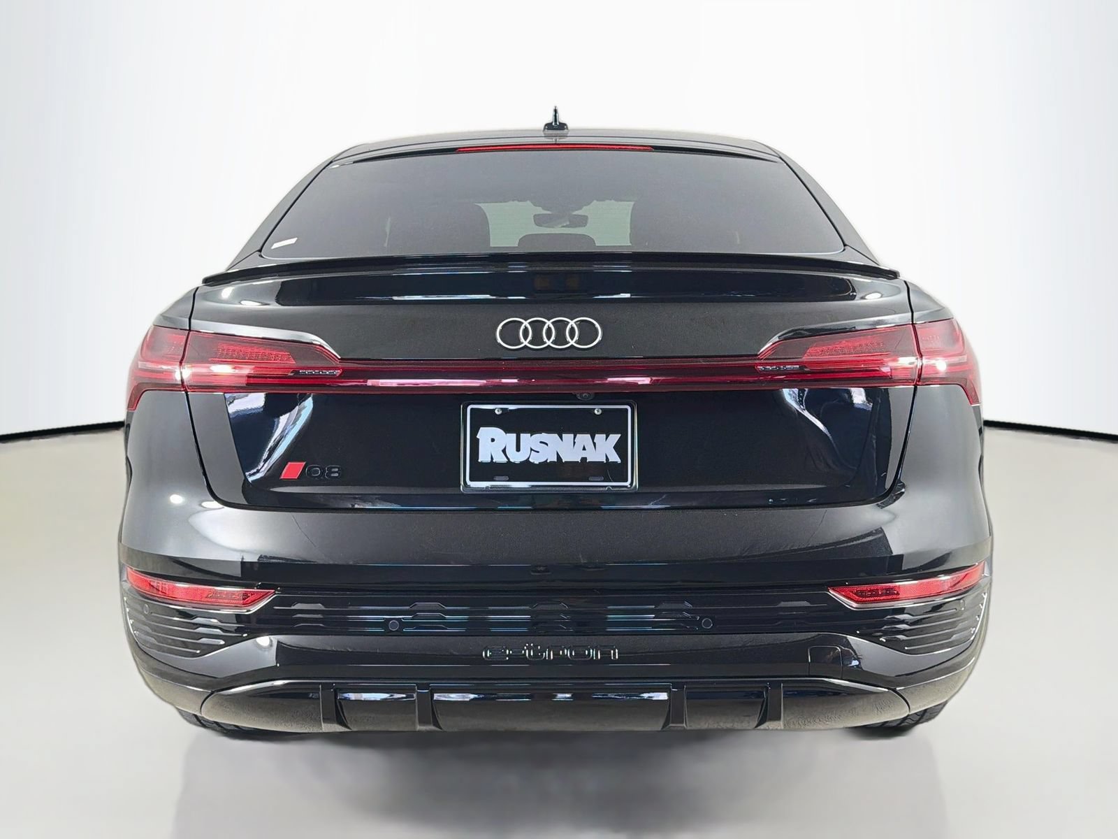 Certified 2024 Audi Q8 e-tron Prestige w/ Prestige Package AWD/4WD image 6
