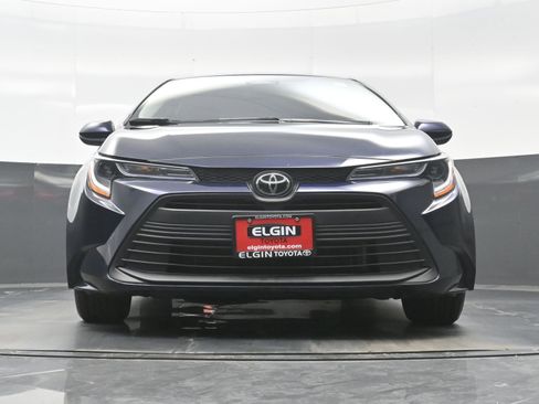 Used 2025 Toyota Corolla LE image 25