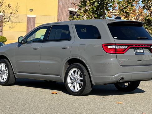 Used 2023 Dodge Durango GT image 6