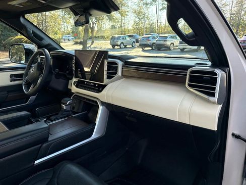 Used 2025 Toyota Sequoia Capstone image 20