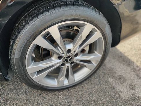 Used 2017 Mercedes-Benz C 300 4MATIC Sedan w/ Premium 1 Package image 32