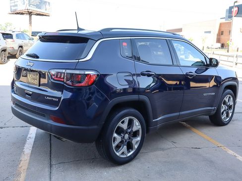 Used 2021 Jeep Compass Limited w/ Elite Interior Group image 5