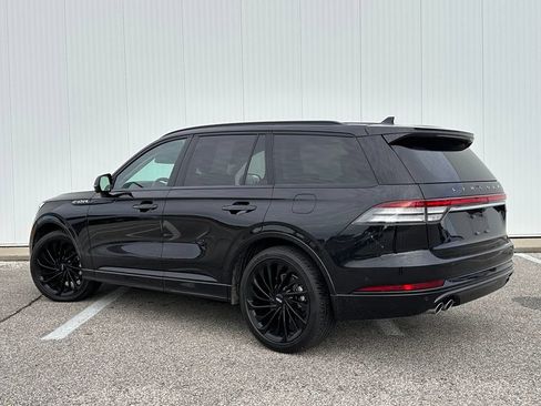 Used 2024 Lincoln Aviator Reserve w/ Equipment Group 201A AWD/4WD image 3